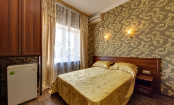 Двухместный номер на первом этаже в Тих Отель