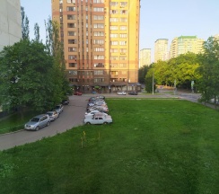 Кровать в 8-местном мужском номере 25м2 в Диско