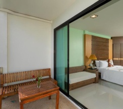 Двухместный номер Deluxe с видом на океан двуспальная кровать в Secret Cliff Resort Phuket