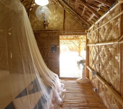Двухместное бунгало рядом с пляжем двуспальная кровать в Satun Dive Resort
