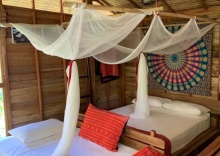 Номер Standard beachfront в Castaway Resort Koh Lipe