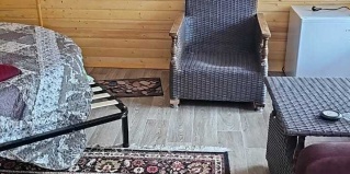 Усть-Баргузин: Гостевой дом Алые паруса