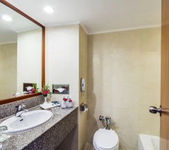 Двухместный полулюкс двуспальная кровать в Bangkok Palace Hotel