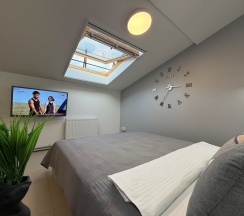 Апартаменты №10 "Люкс" на мансардном этаже в Саквояж