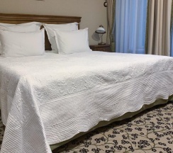 2-комнатный номер люкс премиум в Барский флигель