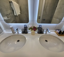 Дуплекс (Двухэтажный номер) в Brut hotel