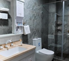 Двухместный люкс двуспальная кровать в Отель Central Palace Hotel