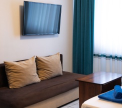 Трехместный стандарт в Акрополь