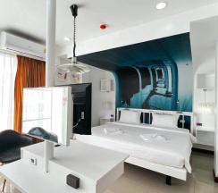 Двухместный номер Superior двуспальная кровать в The Color Kata