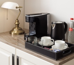 Стандарт с французским балконом в Петровка 26