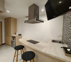 Двухместный номер Deluxe с балконом (двуспальная кровать) в Patong Bay Residence