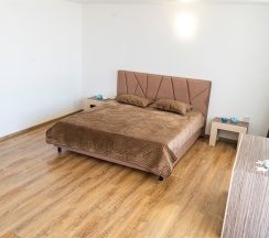 Двухуровневый номер на 6-7 человек с видом на море (корпус Б) в Оптимист