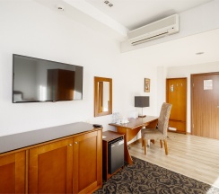 Стандарт трехместный с отдельными кроватями в Бенефит Плаза