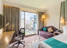 Двухместный номер Standard с видом на улицу двуспальная кровать в Holiday Inn Express Bangkok Sukhumvit 11, an IHG Hotel