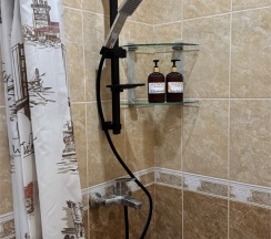 Стандартный трехместный номер собственной ванной комнатой в Кипарис