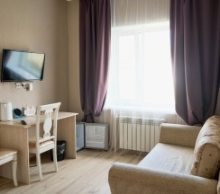 Двухместный номер Superior с 2 комнатами с видом на внутренний двор двуспальная кровать в Гостевой дом