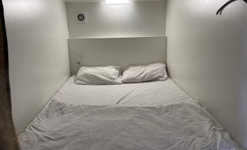Двухместная капсула в Capsule Hostel Reshka