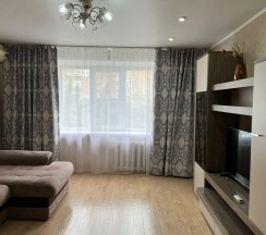 Апартаменты с балконом и с красивым видом из окна в Апартаменты Broadway House
