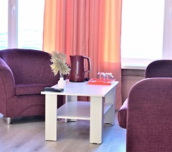 №9. Семейный номер с двуспальной кроватью, диваном и видом на Байкал в Прибой