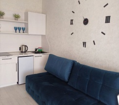 Двухкомнатная студия с кухней, кондиционером и видом на реку в Европа House