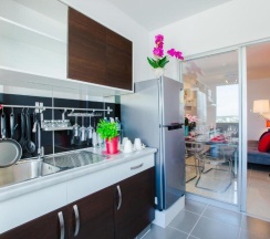 Полулюкс с балконом в W Phuket Residences