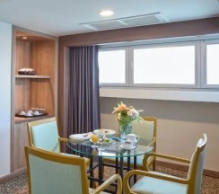 Четырёхместный люкс семейный в Baiyoke Sky Hotel