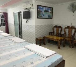 Кровать в общем номере в Gold Hotel