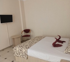 Трёхместный номер стандарт с балконом в Белые скалы