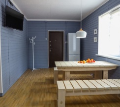 Домик Комфорт плюс 4х местный 2х комнатный с кухней в Гремучий