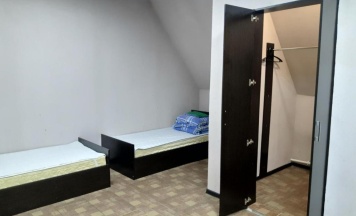 Кровать в 4-местном общем номере в Парадиз