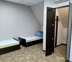 Кровать в 4-местном общем номере в Парадиз