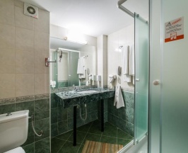 Двухместный номер Standard двуспальная кровать в Hotel Kavkaz Golden Dune