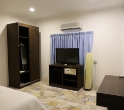 Номер Standard Мансарда в VJ Villa & Container Stay