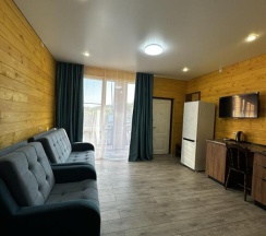 Шестиместный коттедж с видом на горы в Golden House Hotel