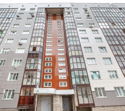 4-местные 2-комнатные апартаменты люкс с 1 двуспальной кроватью в Sutki Life (Сутки Лайф) на 40 лет Победы 43