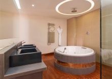 One Bedroom Exceptional Suite (Суперлюкс) в Mamaison All-Suites Spa Hotel Pokrovka Moscow