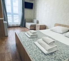 Бюджетный двухместный номер с двуспальной кроватью в Киви