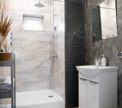 Лев на Апероле с индивидуальной костровой зоной (оснащение дома, стоимость банного чана и бани см. Подробнее) в Dacha