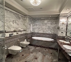 Улучшенный номер с видом на город в Taleon Imperial Hotel