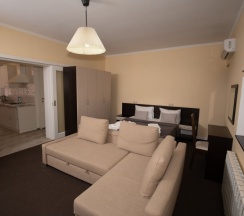 2 комнатный люкс с кухней в Venezia