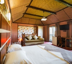 5-местный "Коттедж" двухуровневый в Манэ