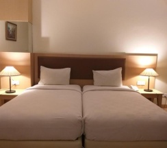 Двухместный номер Deluxe 2 отдельные кровати в OYO 666 D' Grande Hotel Batam