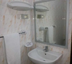 Номер Standard с балконом в Iris Hotel
