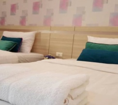 Двухместный номер Standard с балконом 2 отдельные кровати в Klang Muang at Nongkhai Hotel