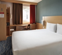 Номер стандарт с 1 двуспальной кроватью в Ibis