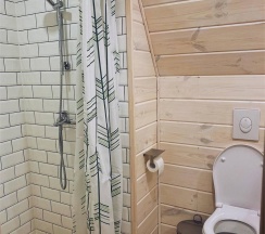 Шале в форме треугольника в Таналтай