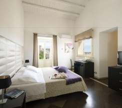 Трёхместный номер Superior в Hotel Villa del Lauro