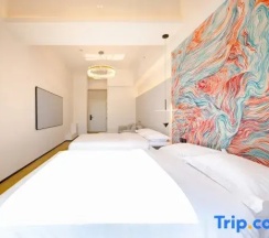 Семейный номер Comfort в Dream Inn Hotel (Songjiazhuang Subway Station Branch)
