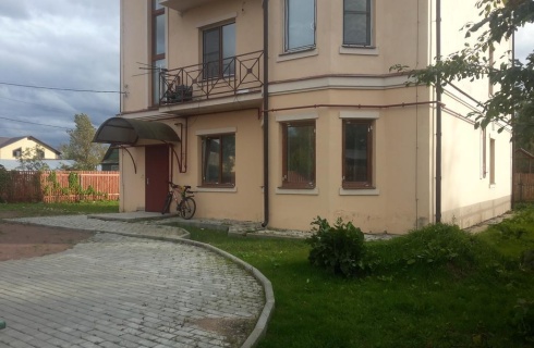 Петергоф г.: Апартаменты Университетская