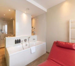 Двухместный полулюкс двуспальная кровать в Mercure Warszawa Grand
